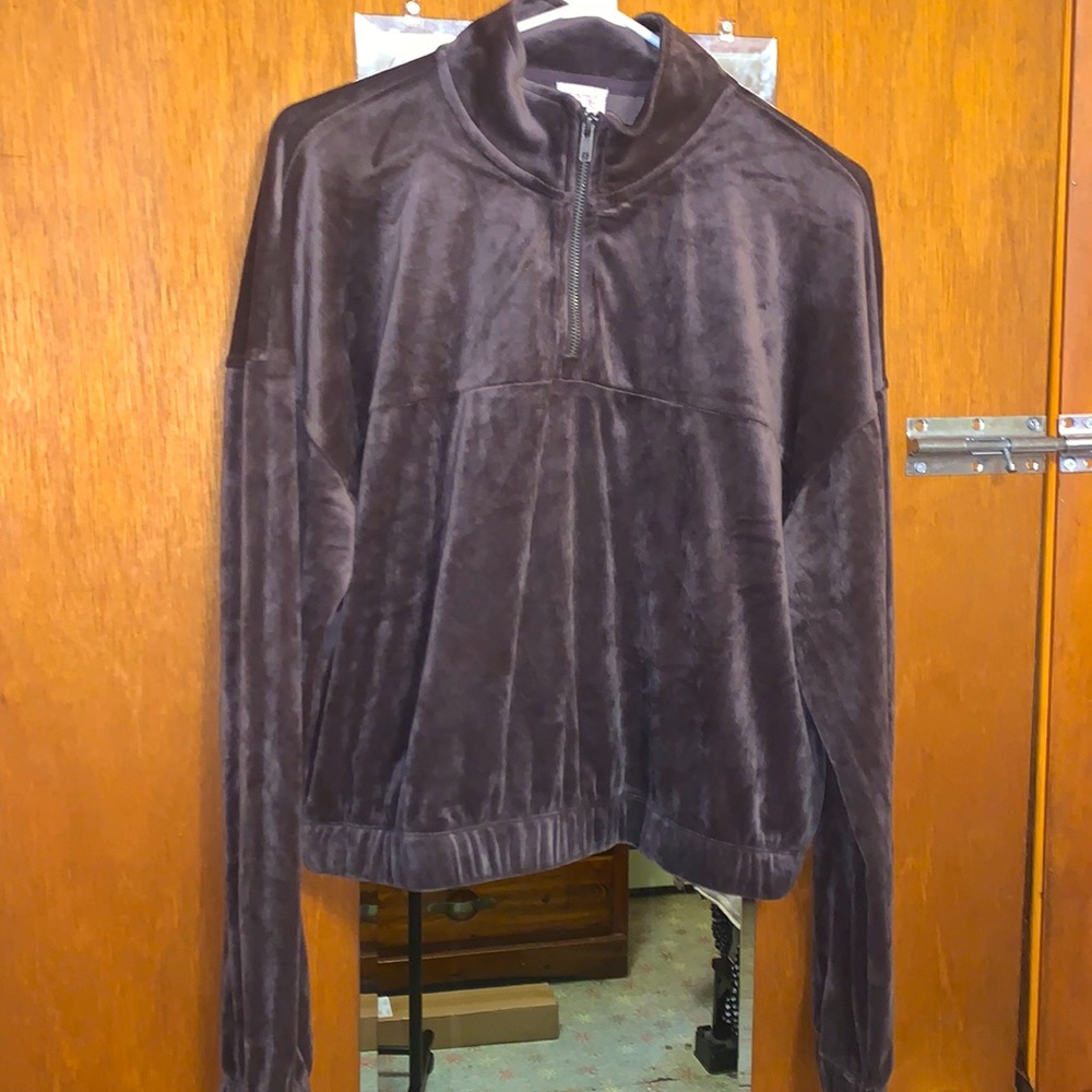 Cozie by pink Rose velour top